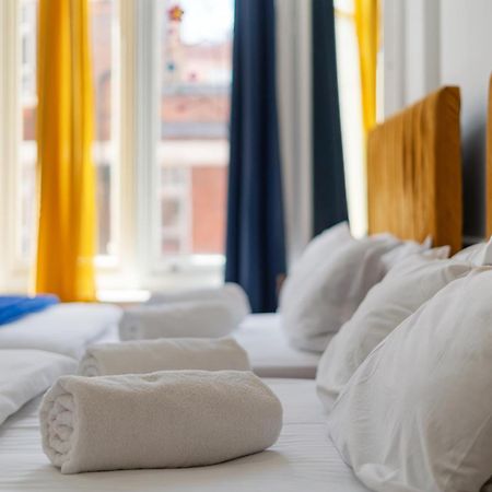 Luxurious Apartments On Oxford Street Лондон Екстериор снимка