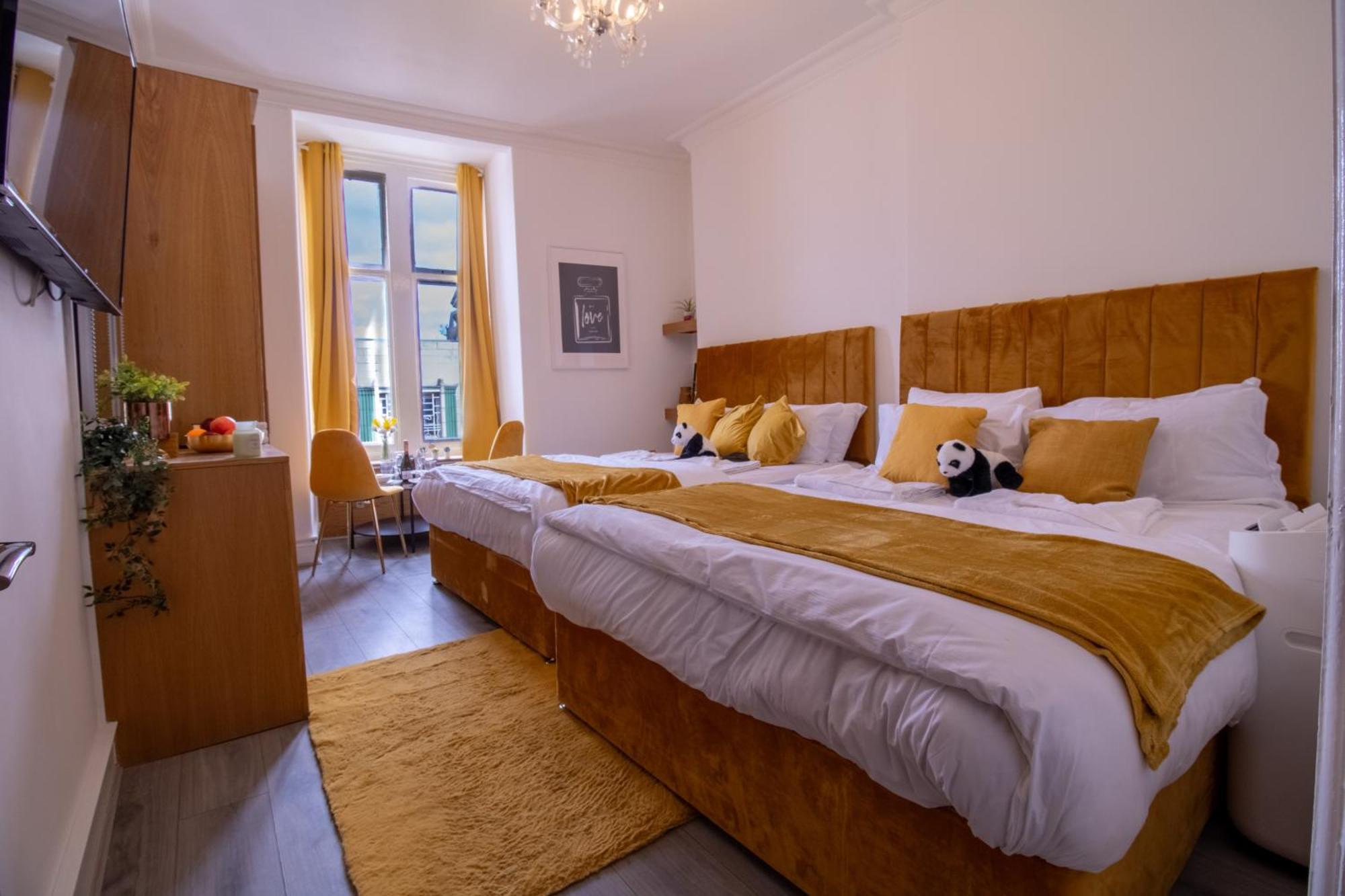 Luxurious Apartments On Oxford Street Лондон Екстериор снимка