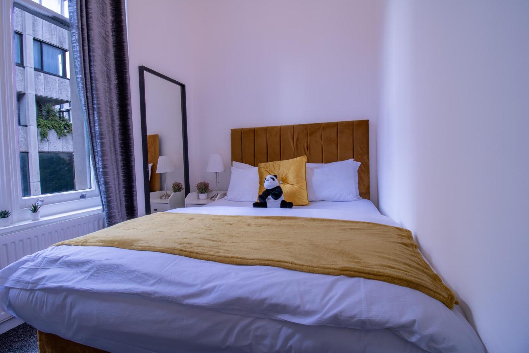 Luxurious Apartments On Oxford Street Лондон Екстериор снимка