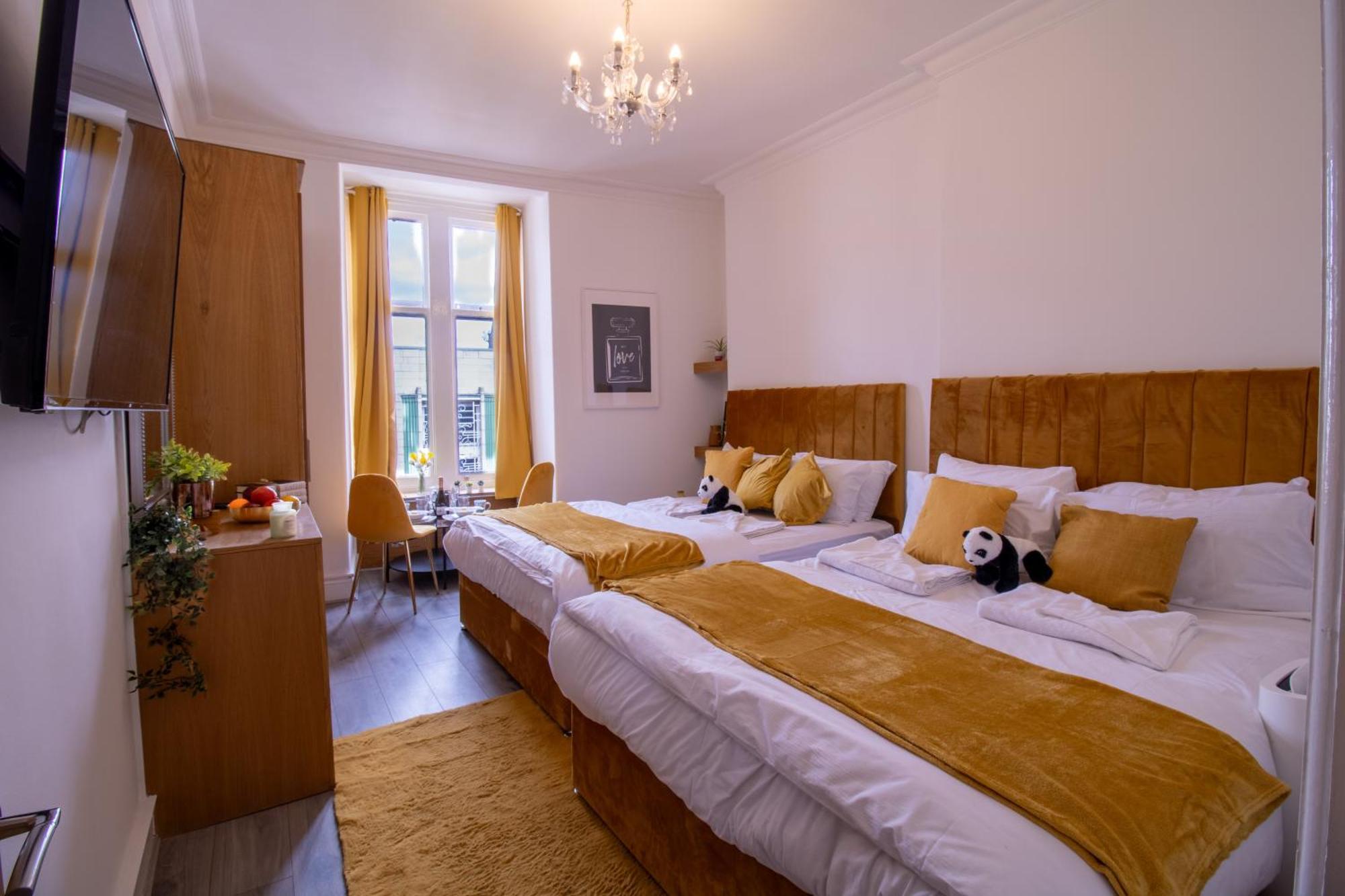 Luxurious Apartments On Oxford Street Лондон Екстериор снимка