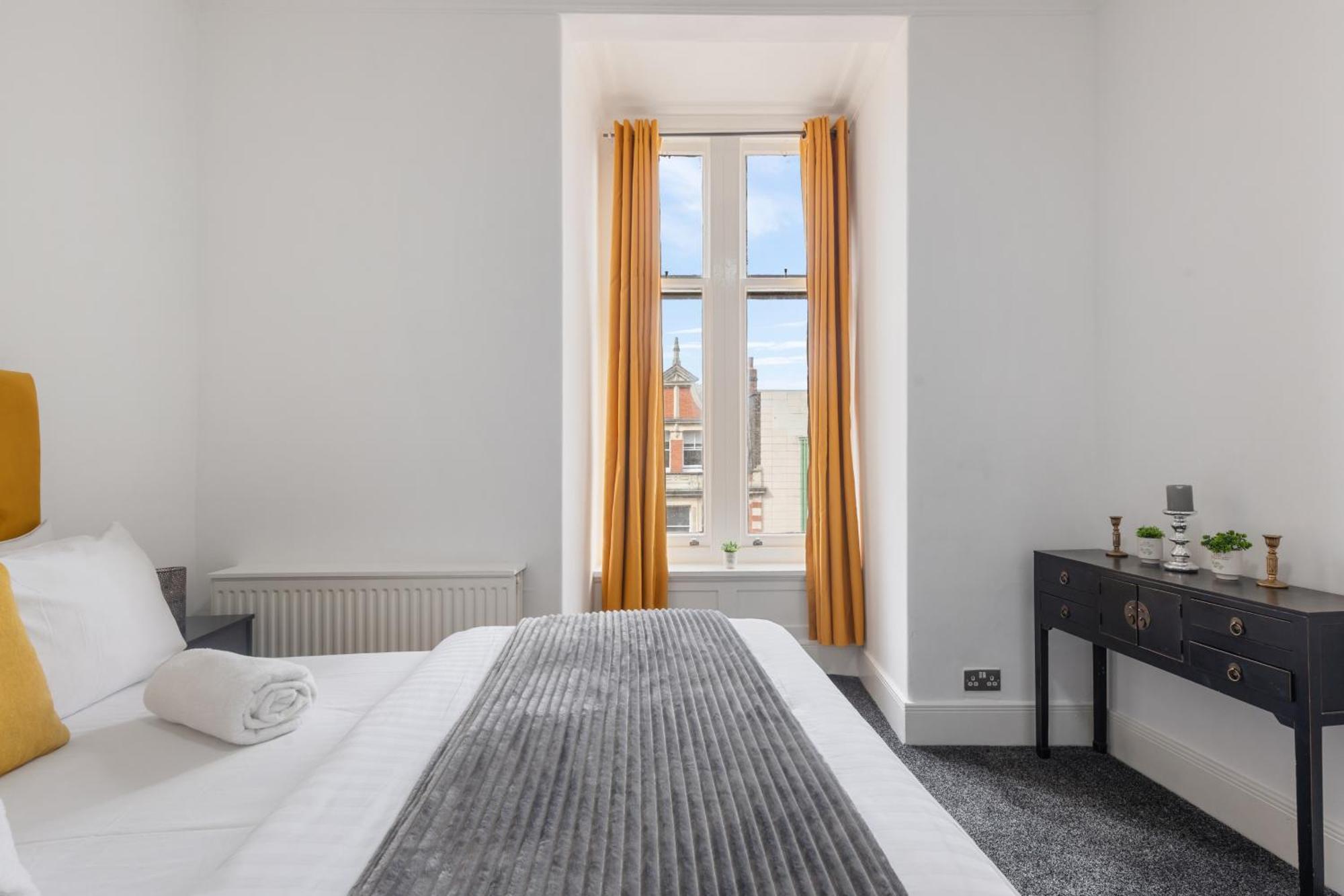 Luxurious Apartments On Oxford Street Лондон Екстериор снимка