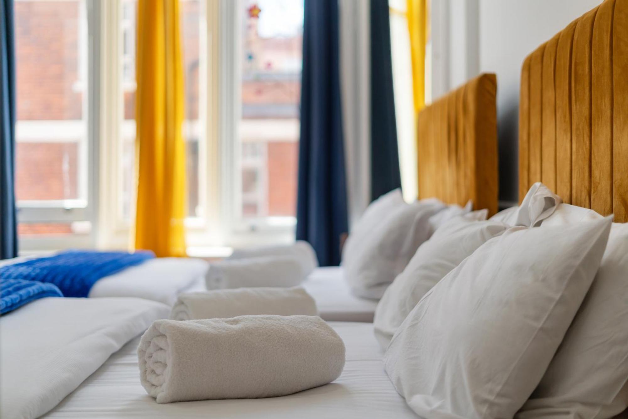 Luxurious Apartments On Oxford Street Лондон Екстериор снимка