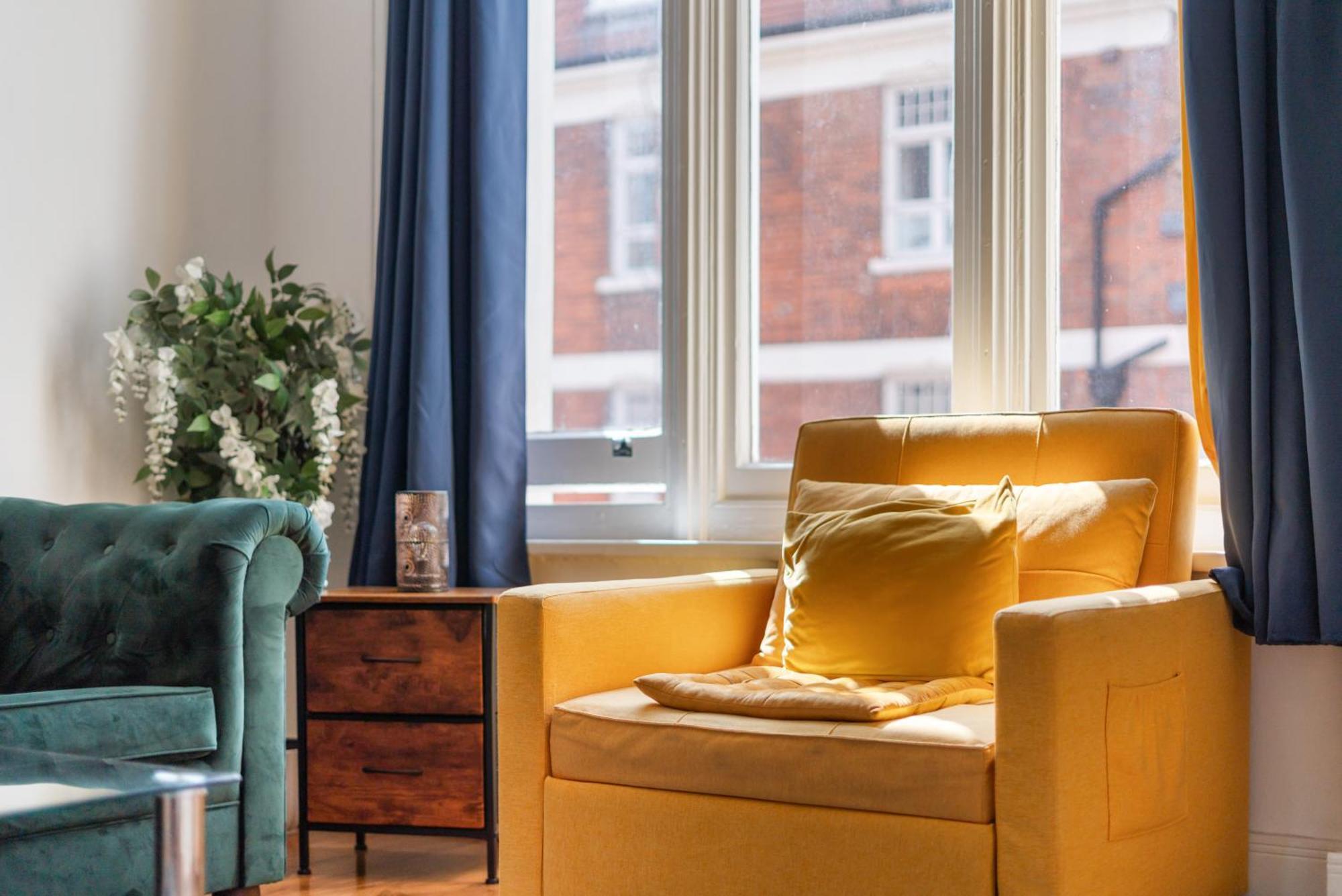 Luxurious Apartments On Oxford Street Лондон Екстериор снимка