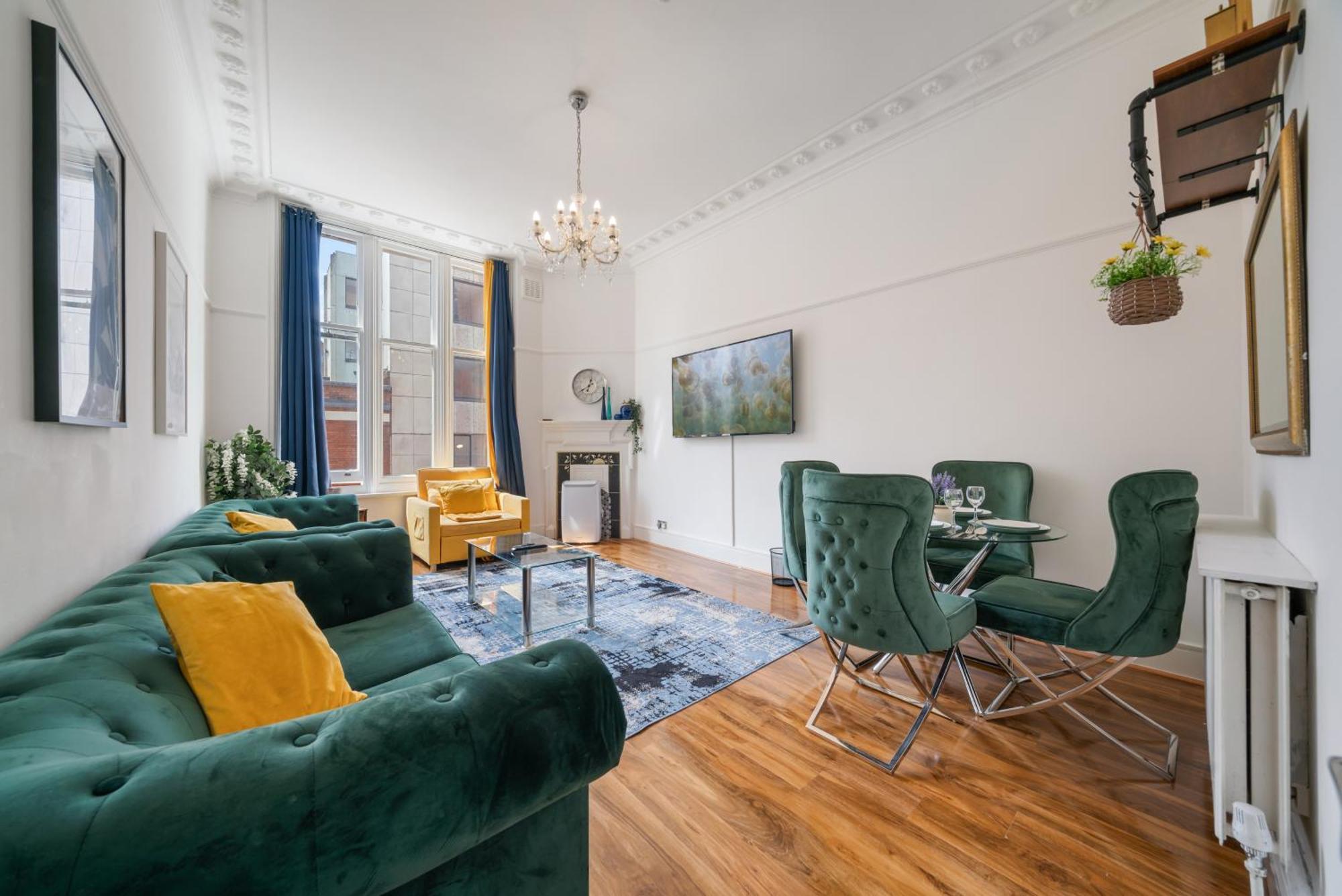 Luxurious Apartments On Oxford Street Лондон Екстериор снимка