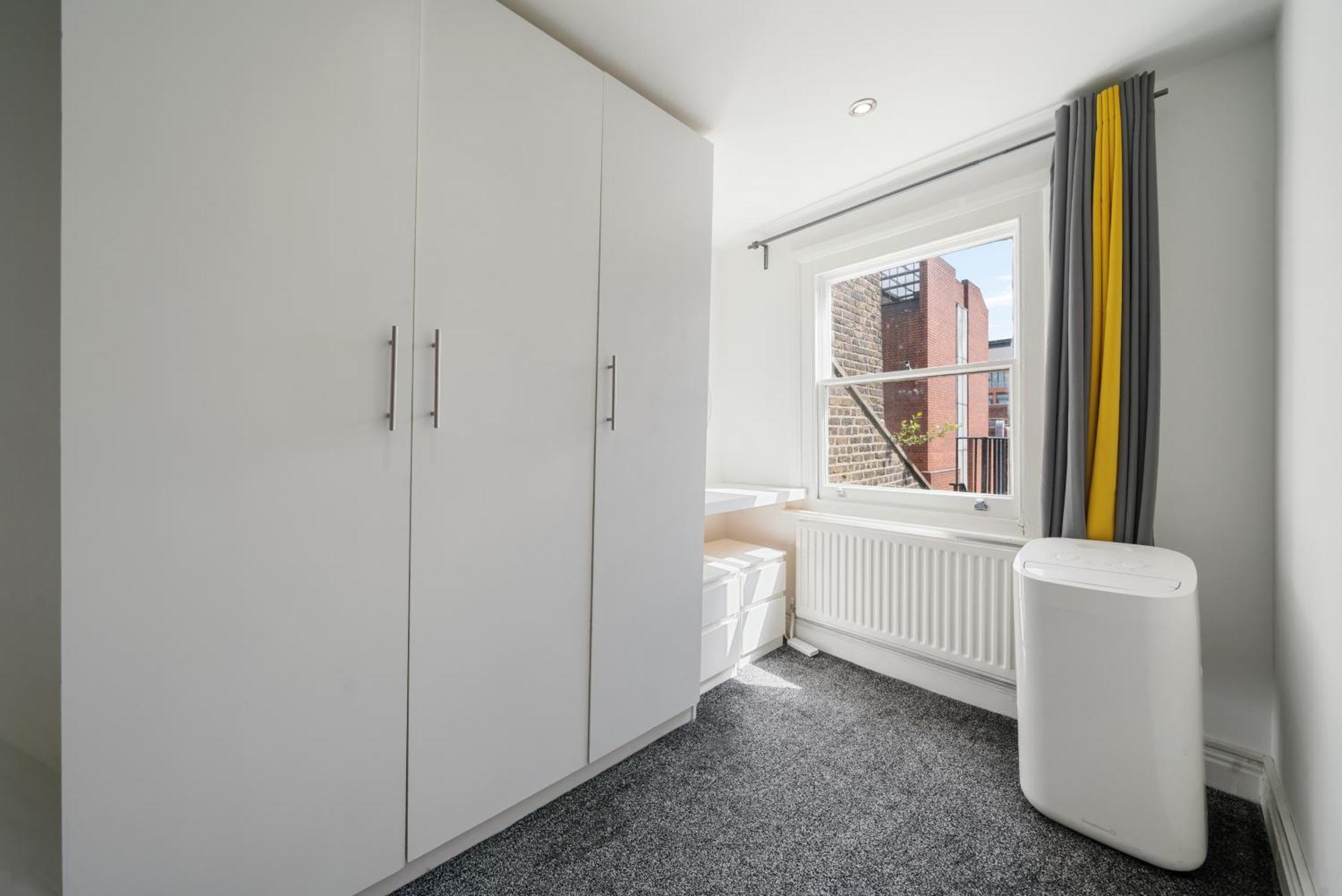 Luxurious Apartments On Oxford Street Лондон Екстериор снимка