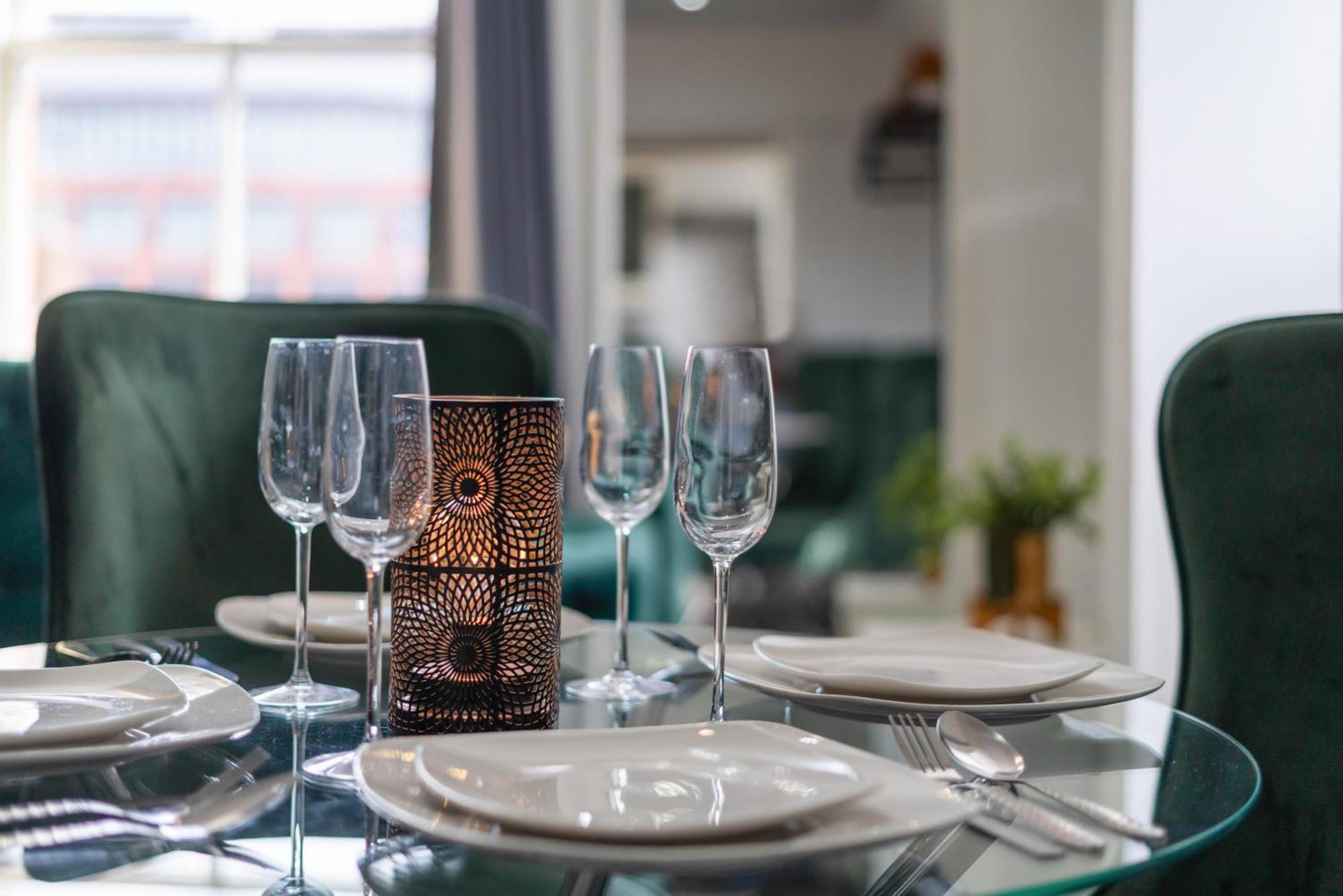 Luxurious Apartments On Oxford Street Лондон Екстериор снимка
